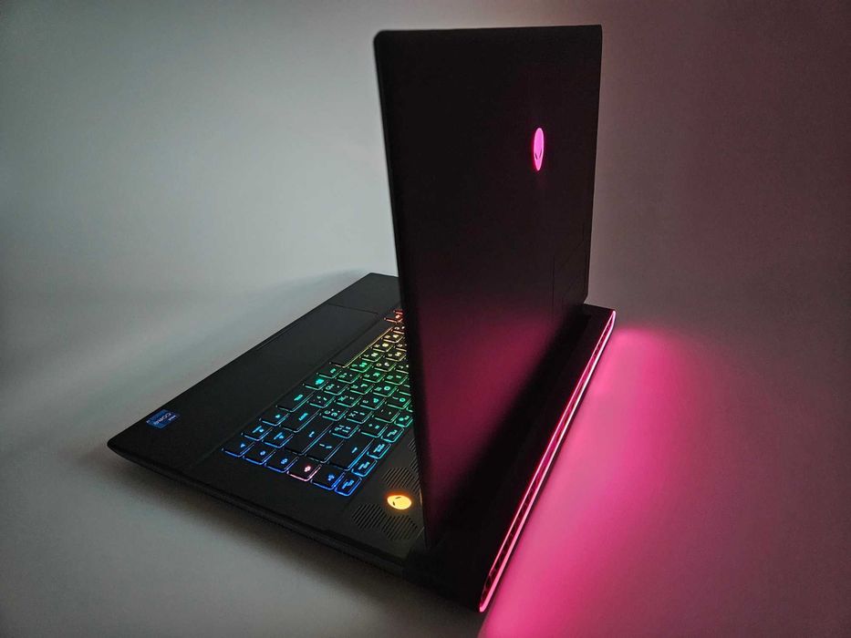 Ноутбук Dell Alienware M16 R1 QHD+|165Гц|i7-13700HX|RTX 4070|16GB|1TB