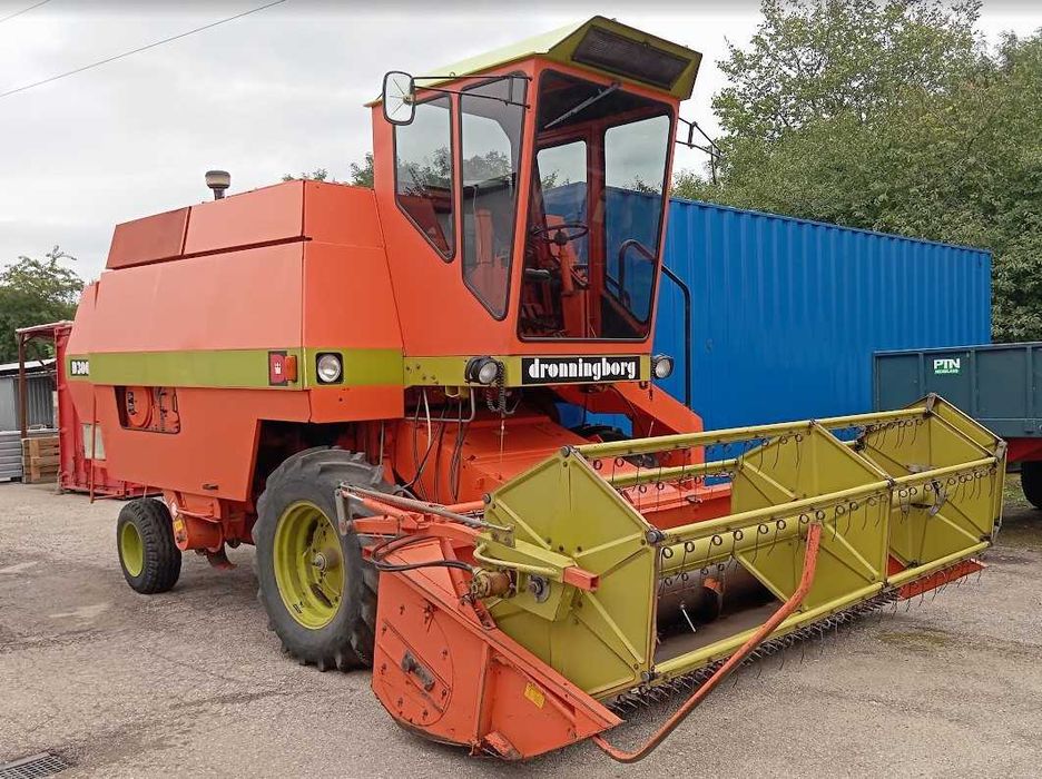 Kombajn zbożowy Dronningborg 3000