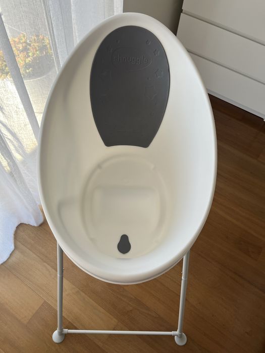 Banheira Ergonómica e Suporte Dobrável Shnuggle.
