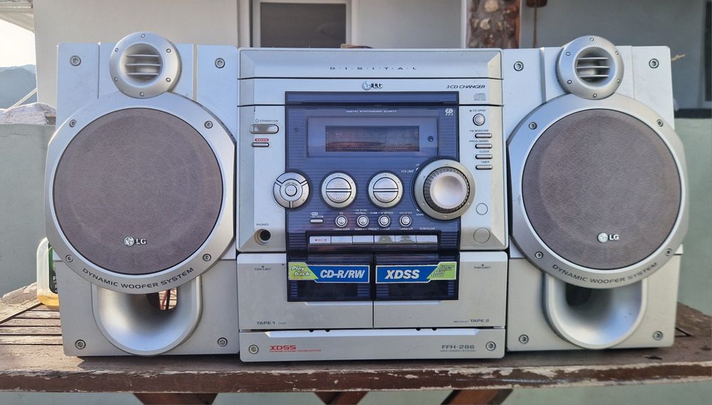 Aparelhagem LG a funcionar perfeitamente