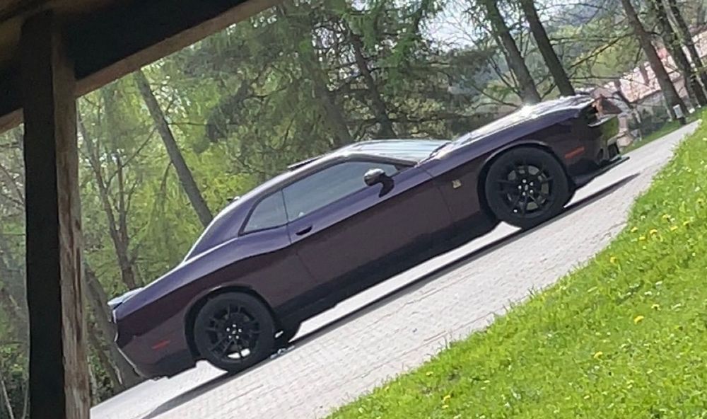 Dodge Challenger Dodge Challenger R/T Scat Pack HELLRAISIN