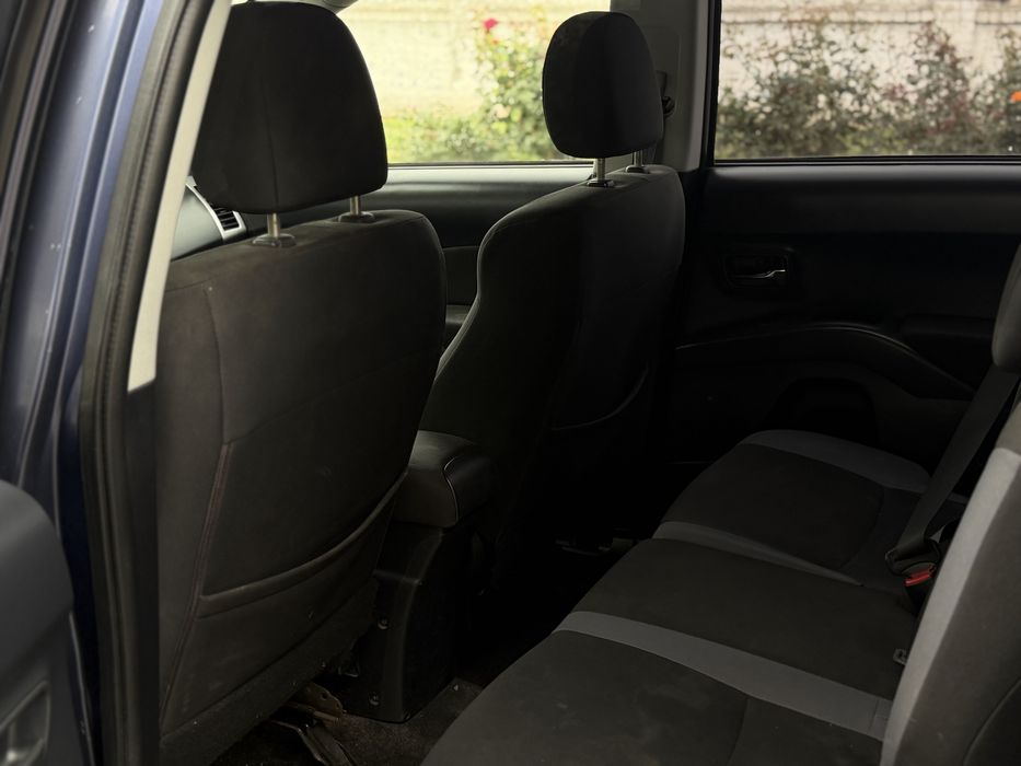 Mitsubishi Outlander XL 2.2 дизель 4x4 продам или обмен