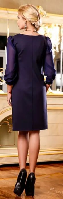 Сукня жіноча міді