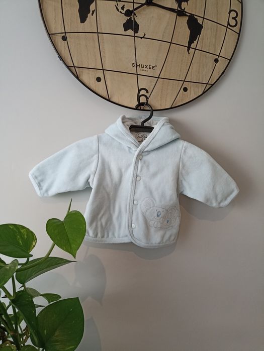 Bluza z kapturem błękitna roz.62 lullaby