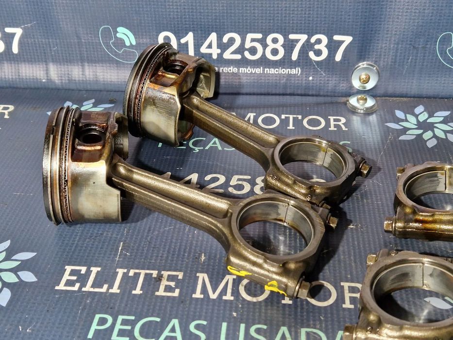 Conjunto de 4 pistões e bielas usados MINI COOPER S R53 COMPRESSOR