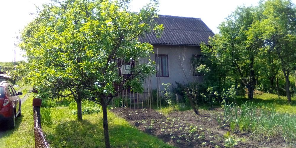 Продам цегляний садовий будинок