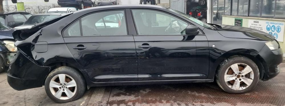 Skoda Rapid (Nh3) 1.6 Tdi De 2015 Disponível Para Peças