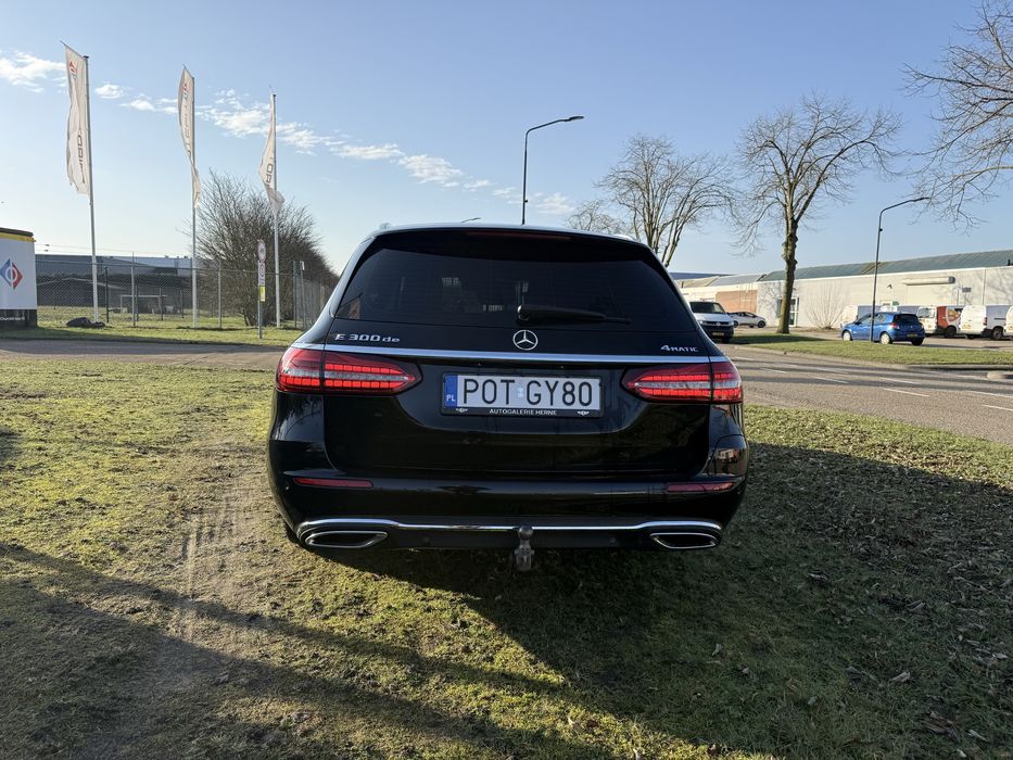 E-klasa 300de 4x4 hak