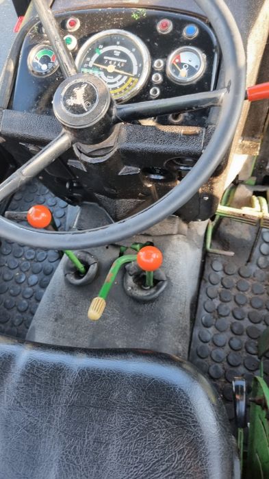 Traktor John Deere 2030