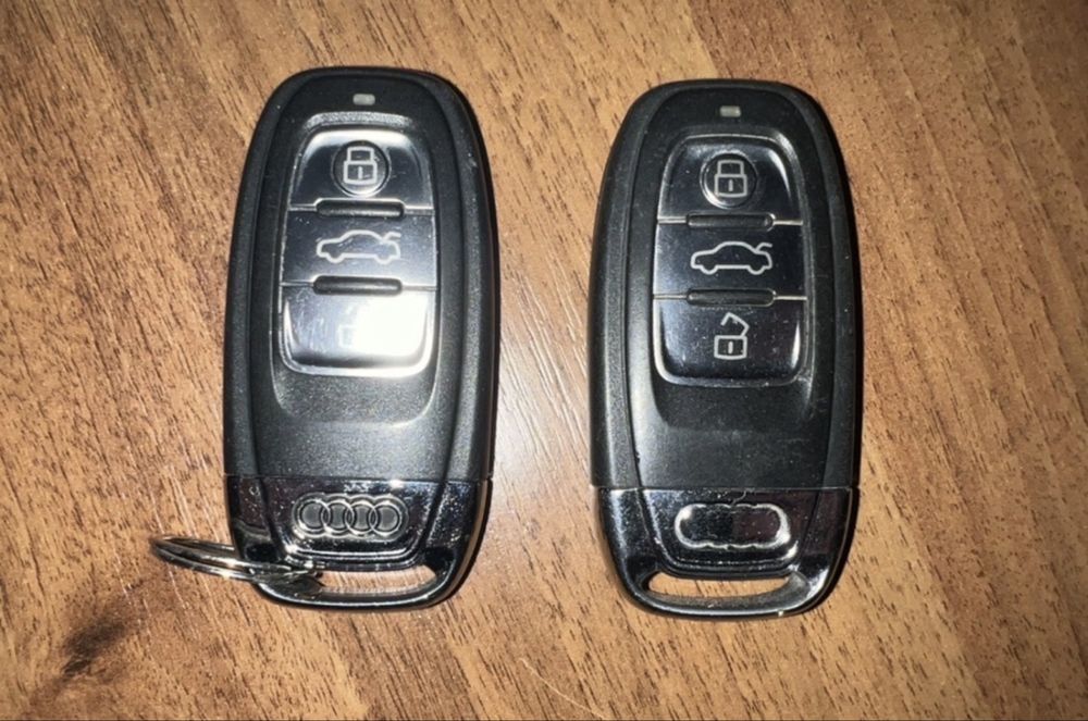 Audi A4 2012 VIN WAUZZZ8K9DA070875 фото оголошення 2 з 15