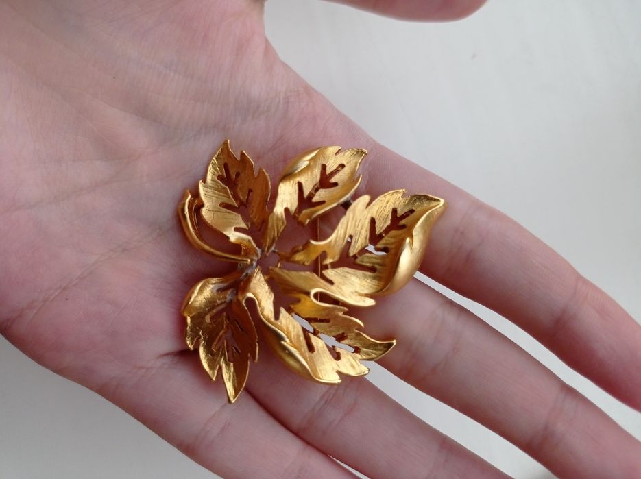 Винтажная ретро брошь листочек брошка винтаж