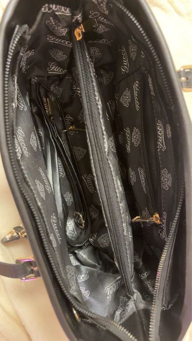 Torebka sredniej wielkosci