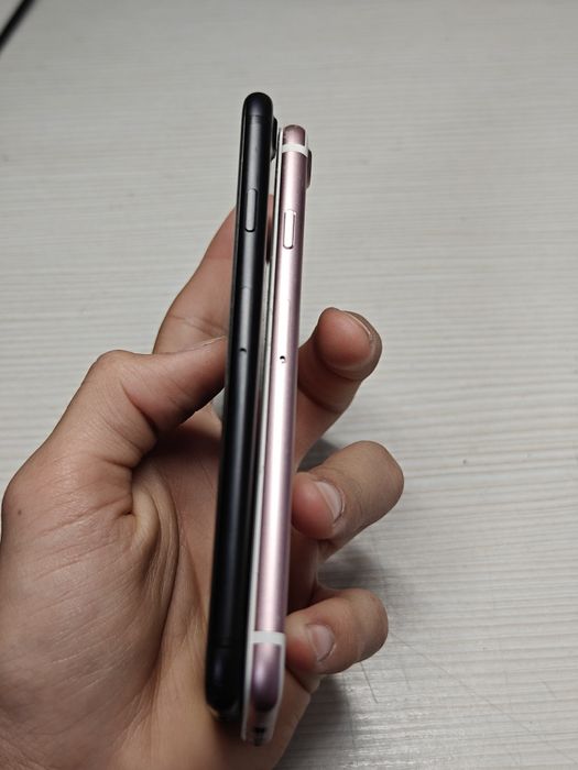 Продам два iphone 7