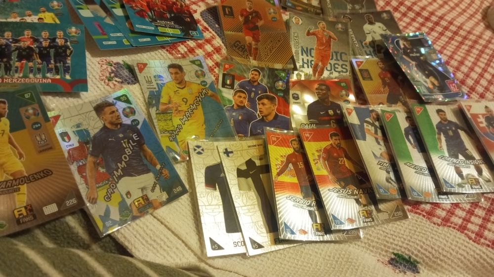 Lotes de cards e cromos