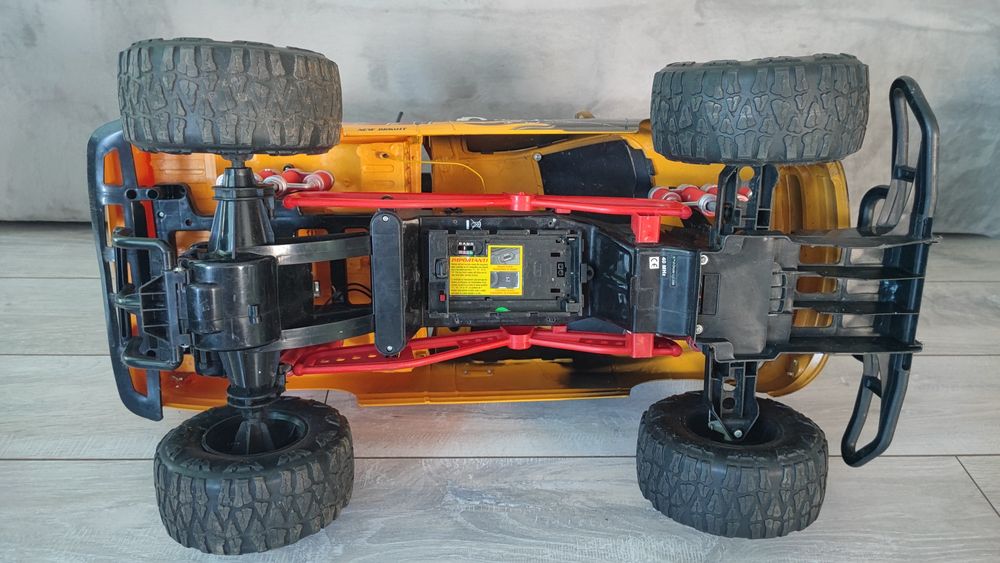 DUŻE auto na akumulator Dodge Hemi