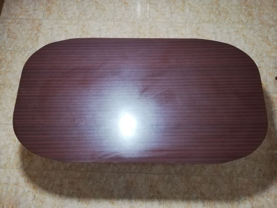 Mesa de Madeira Escura