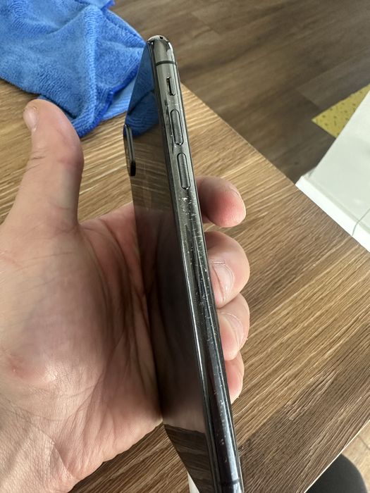 Iphone X zbity  ekran