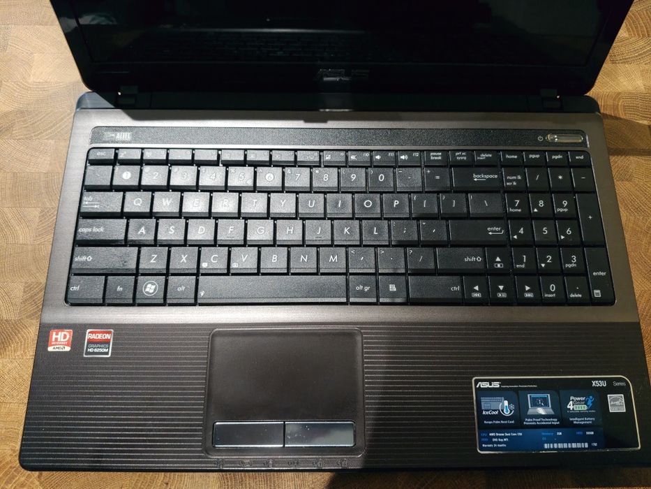 Asus X53U na części: obudowa, matryca, klapa, klawiatura