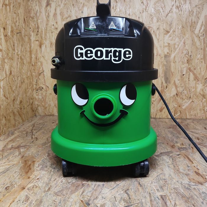 Odkurzacz przemysłowy piorący numatic George