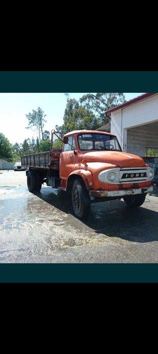 Vendo Ford de 1970 com documentos