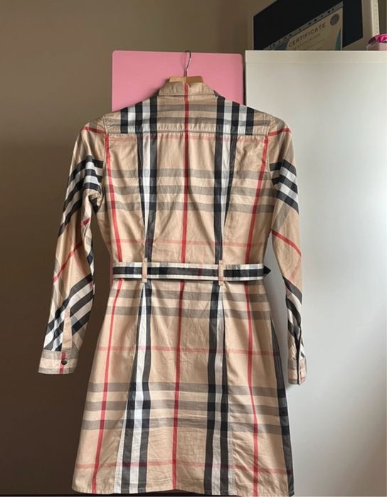 Vestido Burberry, em otimas condicoes, tamanho equivalente a xs