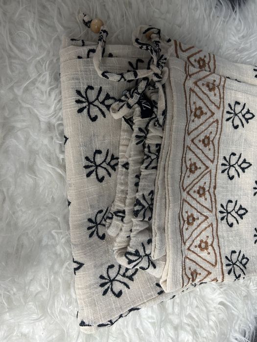 Nowe piękne lekkie spodnie Boho rozmiar S haft haftowane Zara