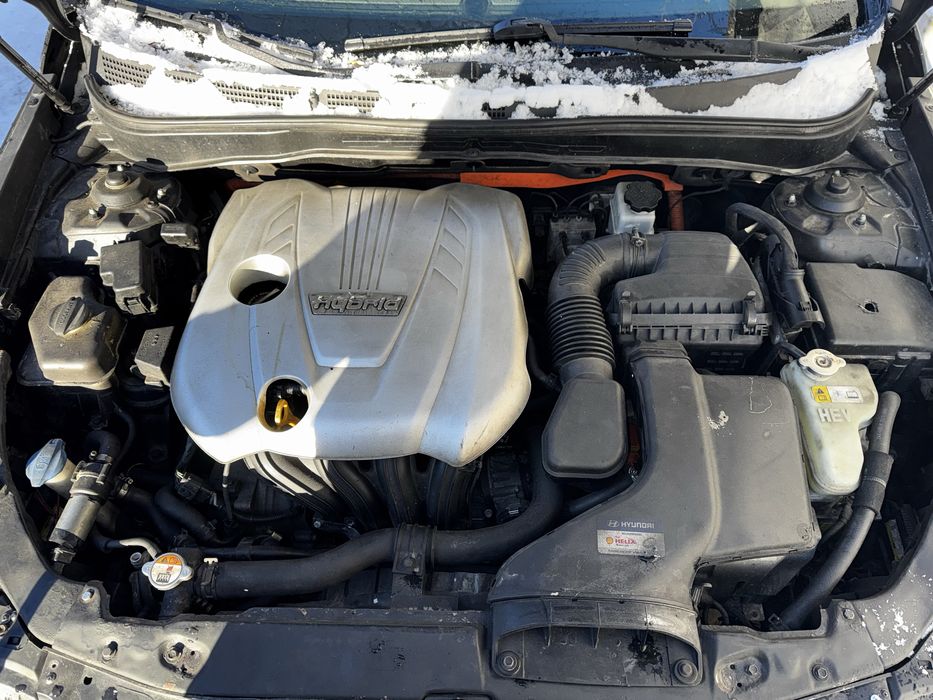 Hyundai Sonata 2.4 Hybrid читати опис