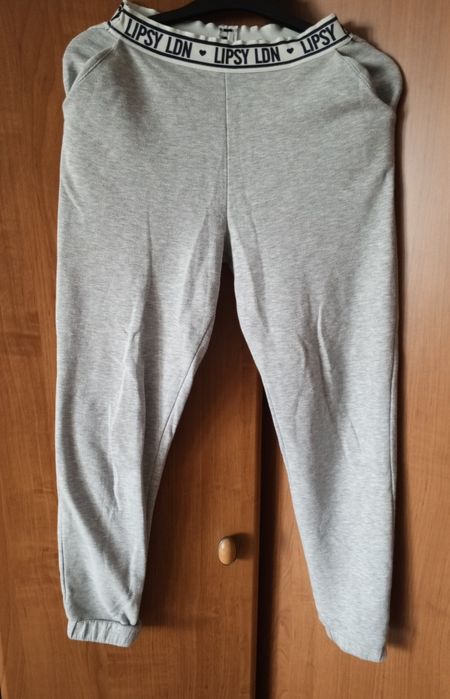 Zestaw ubrań dla dziewczynki