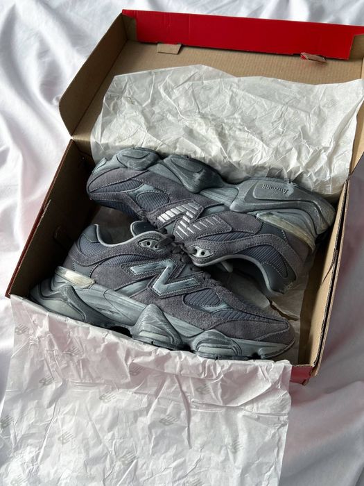 New Balance 9060 Gray