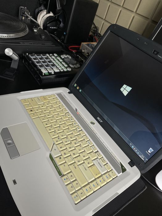 Ноутбук Acer Aspire 5720z