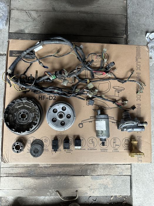 Продам залишки  KAWASAKI zzr 600-400