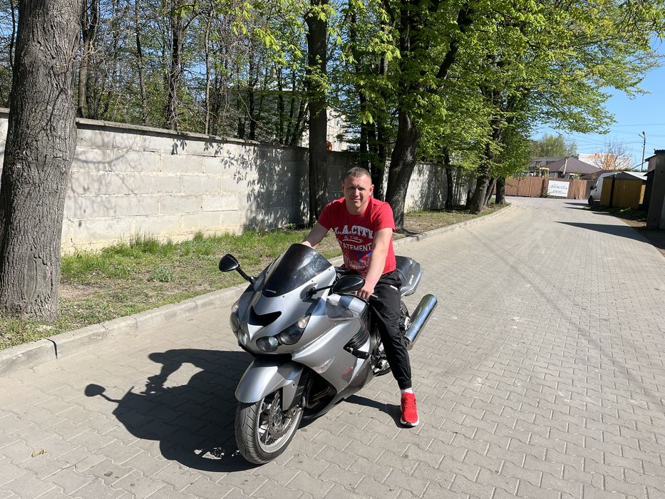 Прдам Kawasaki ZZR1400