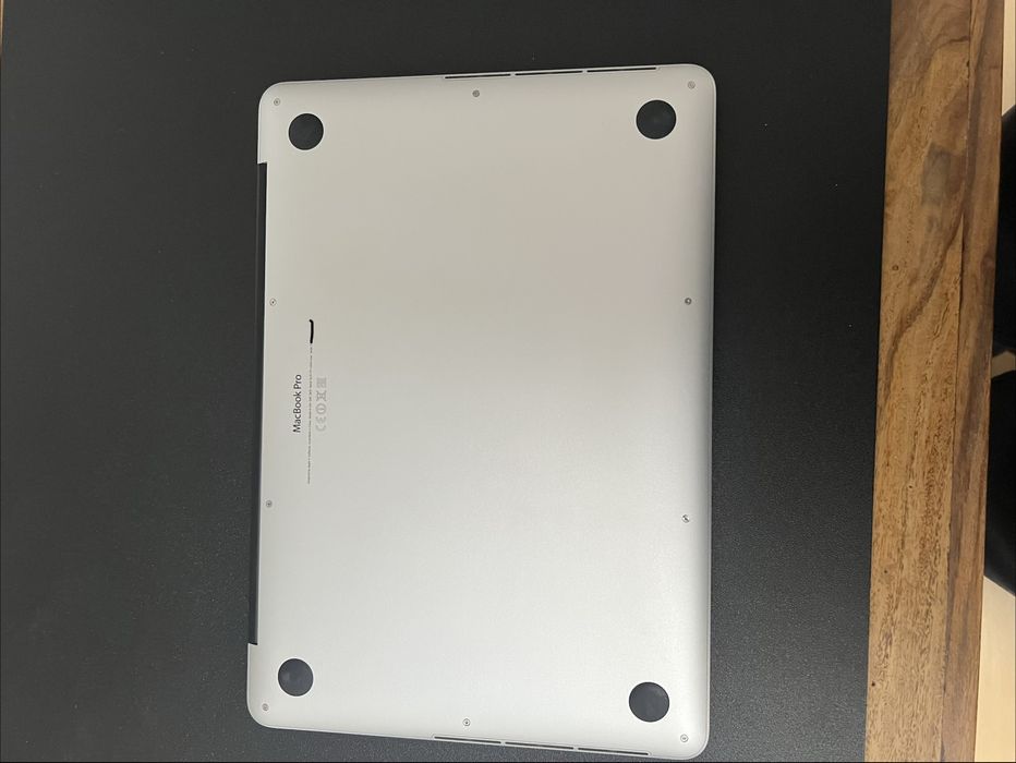 MacBook Pro 13.3 retina mid 2014 intel i5 8GB  128GB