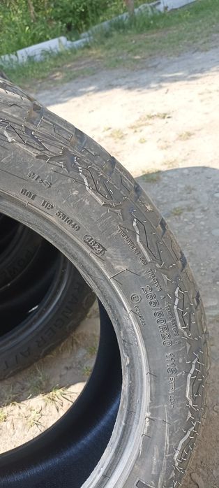 Продам болотяну резину 265/50R20