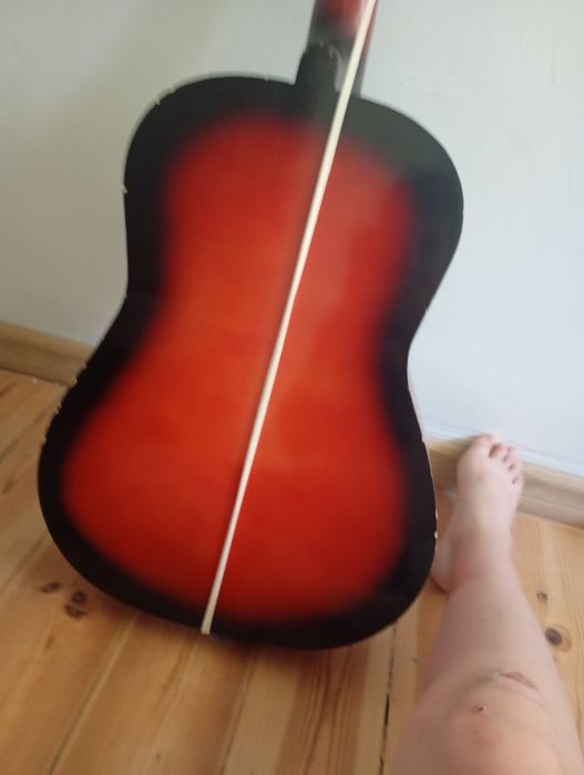 Gitara akustyczna