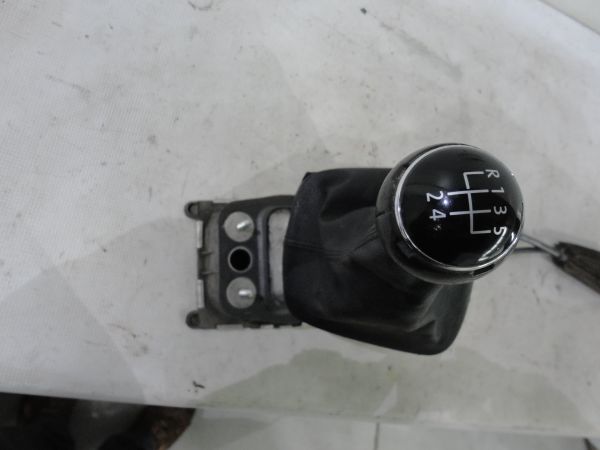 Moca / fole de mudanças VOLKSWAGEN Golf V (1K1)