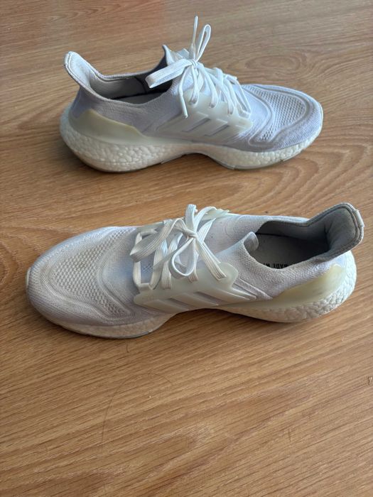 Tenis Adidas Ultraboost Branco Tamanho 41 ½ – Excelente Estado