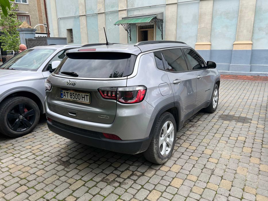 Jeep Compass Latitude 2020 Gray 2.4L