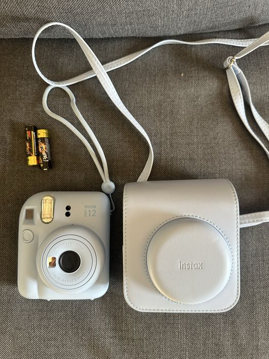Instax mini 12 como nova