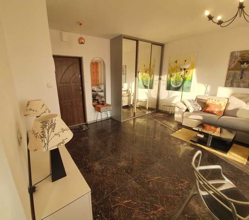 Wynajmę przytulną kawalerkę, duży balkon