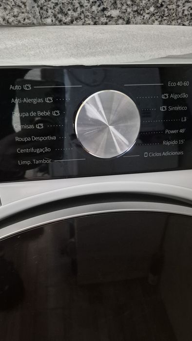 Maquina Hisense 10.5  Modelo WF5S1045BW
