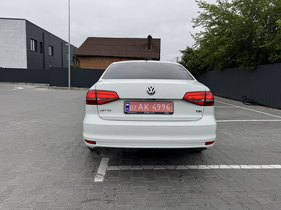 Volkswagen jetta 2015 года