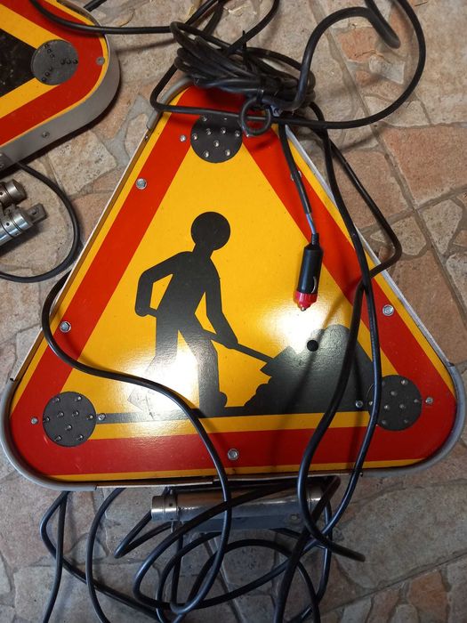 Sinalização de obra luminosa para carro exterior