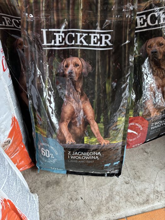 Karma dla psów Lecker