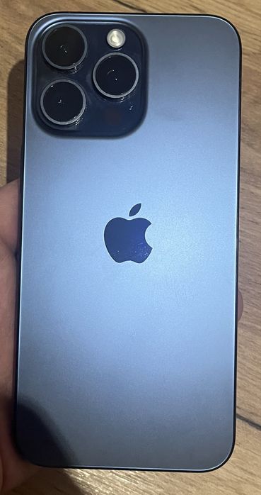 Продам 15 про Макс 256