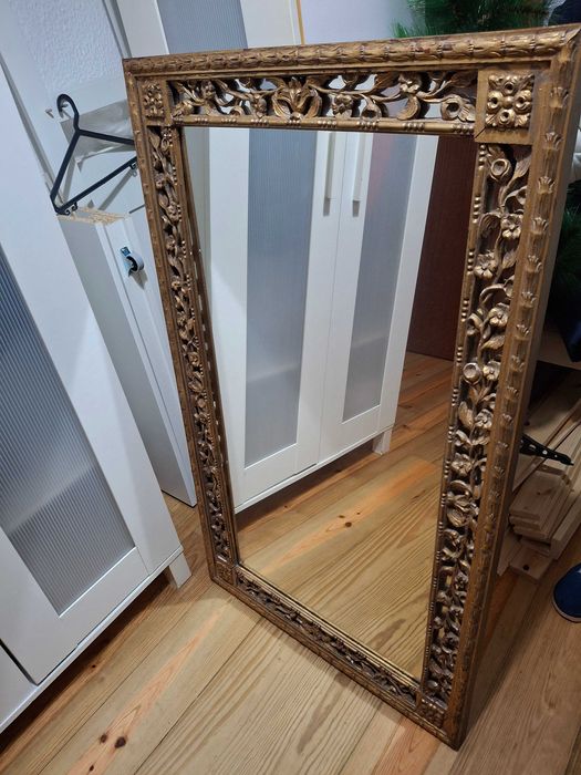 Espelho vintage em madeira dourada