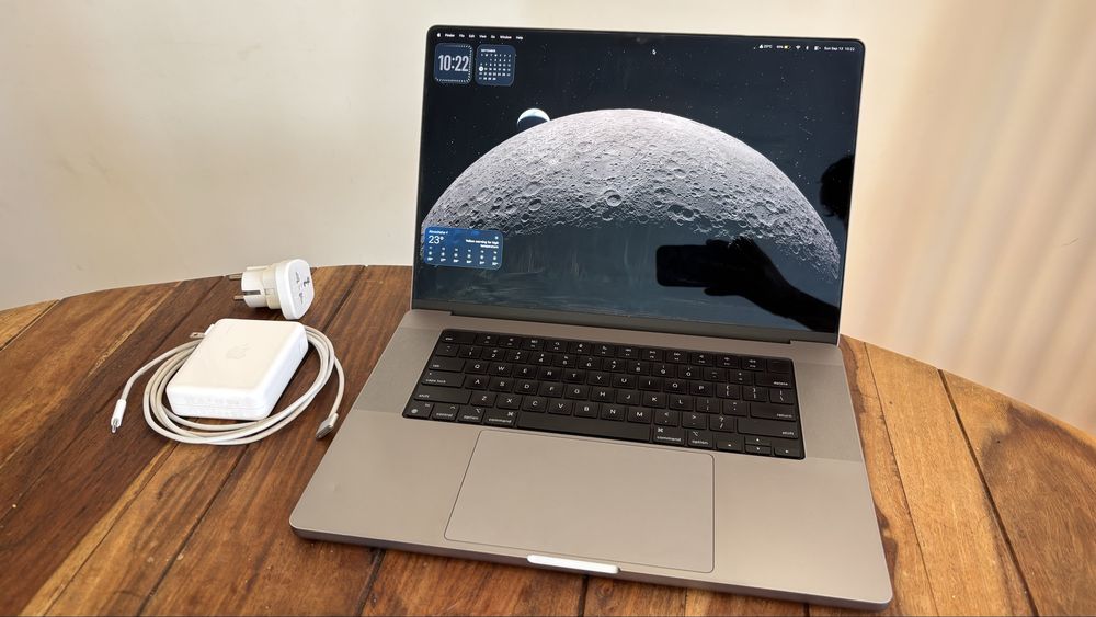 Macbook Pro 16 32cores 32gb 1tb