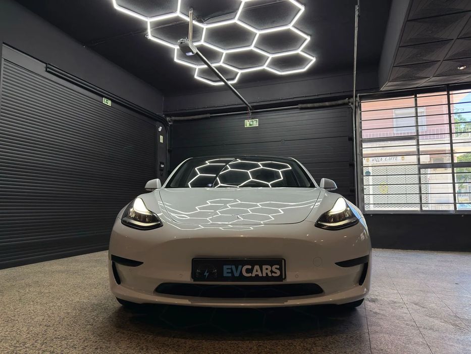 Tesla Model 3 Long Range AWD Dual Motor