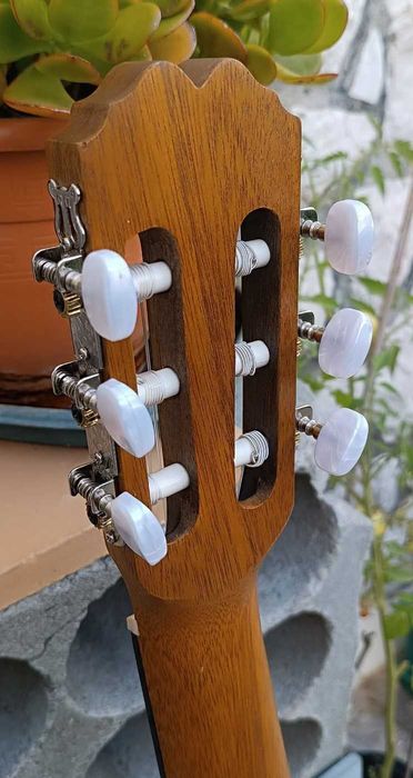 Guitarra NOVA na caixa - clássica espanhola - Admira Toba