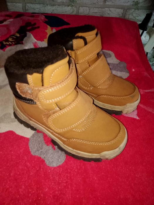 Buty zimowe  okazja! ocieplane chłopięce rozm. 28